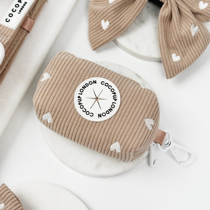 Chai Hearts Poop Bag Holder